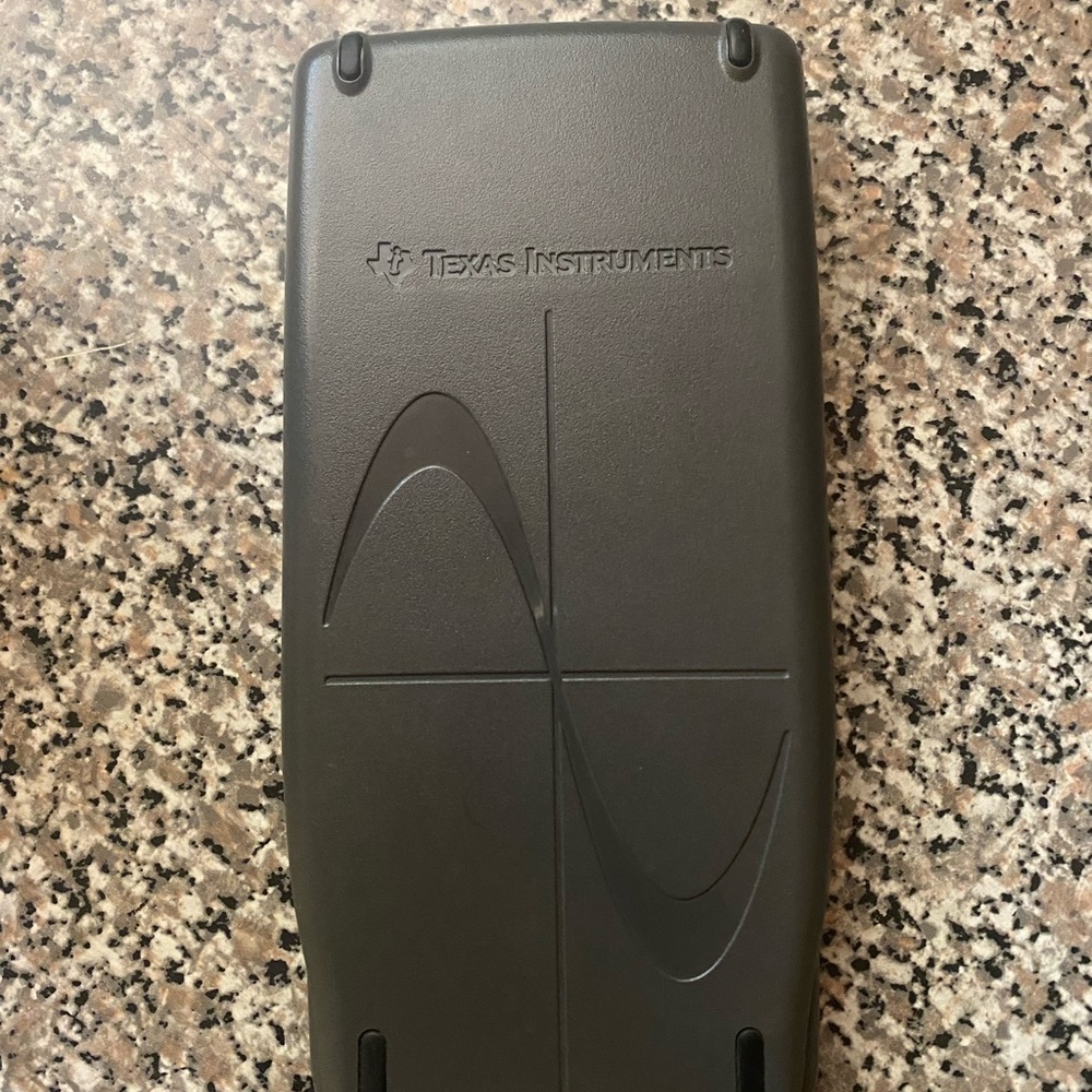 Texas Instruments TI-82 - Picture 3 of 3
